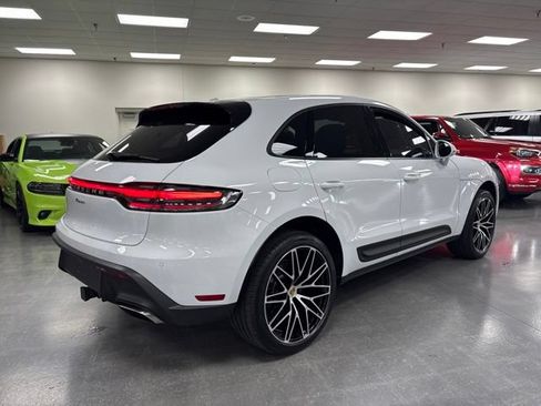 Used 2024 Porsche Macan AWD/4WD image 7