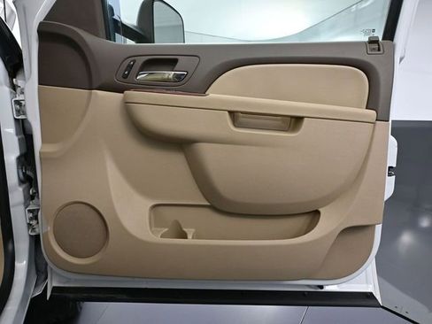 Used 2013 Chevrolet Silverado 2500 LTZ w/ LTZ Plus Package image 44