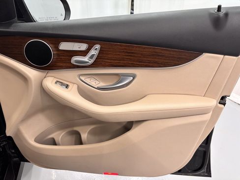 Certified 2022 Mercedes-Benz GLC 300 4MATIC image 19