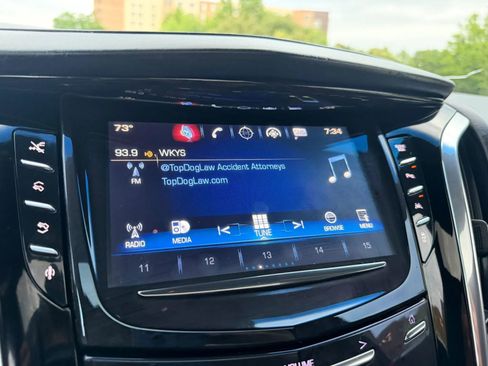 Used 2016 Cadillac Escalade ESV Platinum AWD/4WD image 37