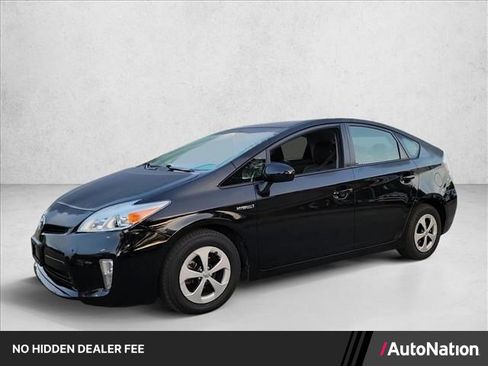 Used 2014 Toyota Prius Four FWD image 1