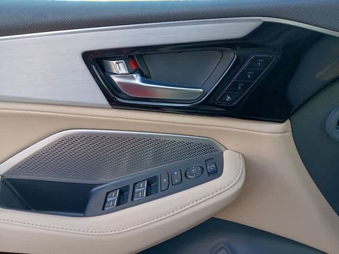 Used 2023 Acura MDX SH-AWD image 32