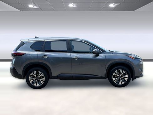 Used 2023 Nissan Rogue SV FWD image 8