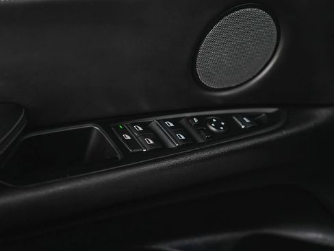 Used 2017 BMW X5 M image 33