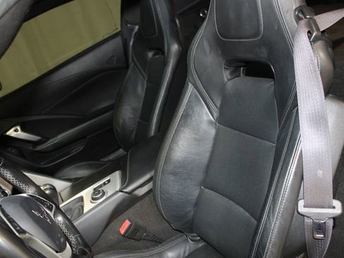 Used 2016 Chevrolet Corvette Stingray Coupe w/ Carbon Flash Badge Package RWD image 18
