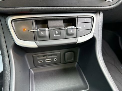 Used 2022 GMC Terrain SLE w/ Driver Convenience Package image 20