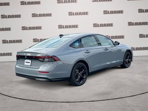 New 2025 Honda Accord SE image 5