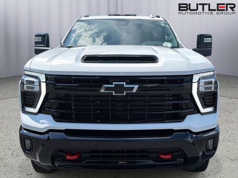 New 2026 Chevrolet Silverado 2500 LTZ w/ Trail Boss Package AWD/4WD image 9