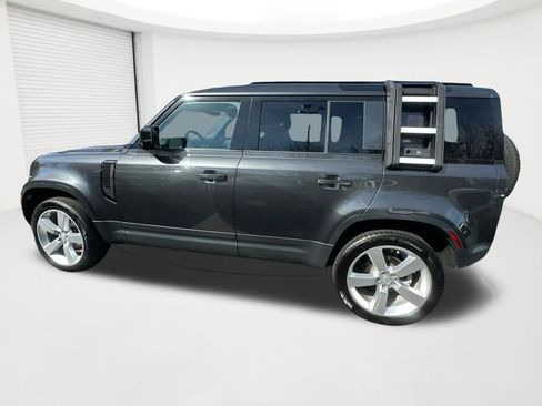 Used 2024 Land Rover Defender 110 S AWD/4WD image 8