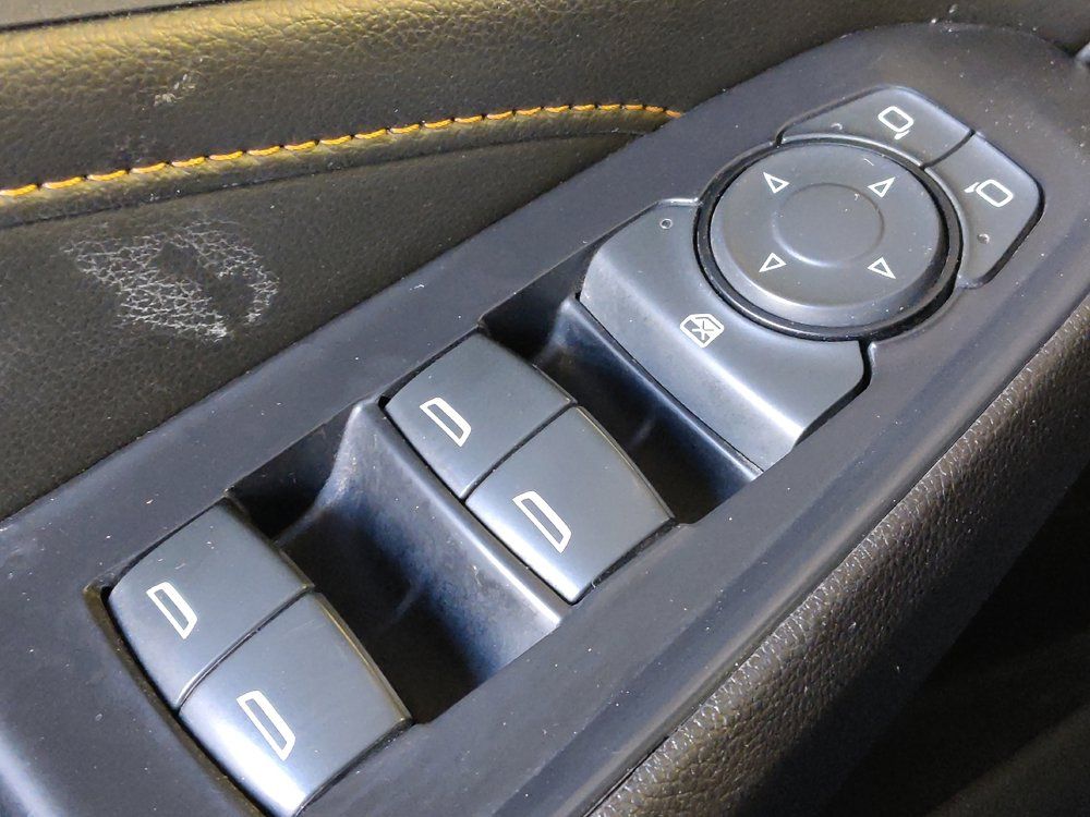 Used 2021 Chevrolet Traverse LS FWD image 27
