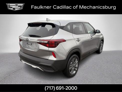 Used 2021 Kia Seltos LX image 3