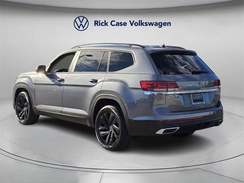 Certified 2022 Volkswagen Atlas SE image 7