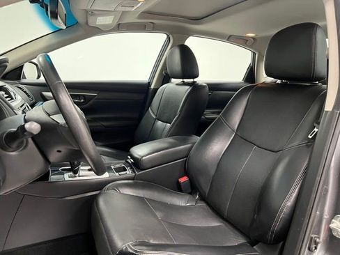 Used 2017 Nissan Altima 2.5 SL w/ Moonroof Package FWD image 20