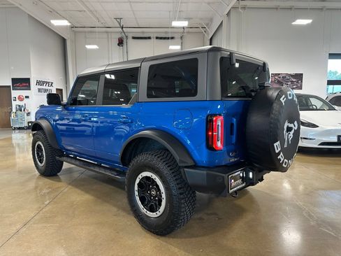 Used 2022 Ford Bronco Outer Banks w/ Sasquatch Package AWD/4WD image 6