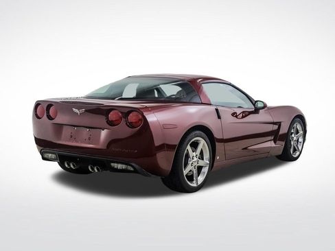 Used 2006 Chevrolet Corvette Coupe w/ Preferred Equipment Group RWD image 5
