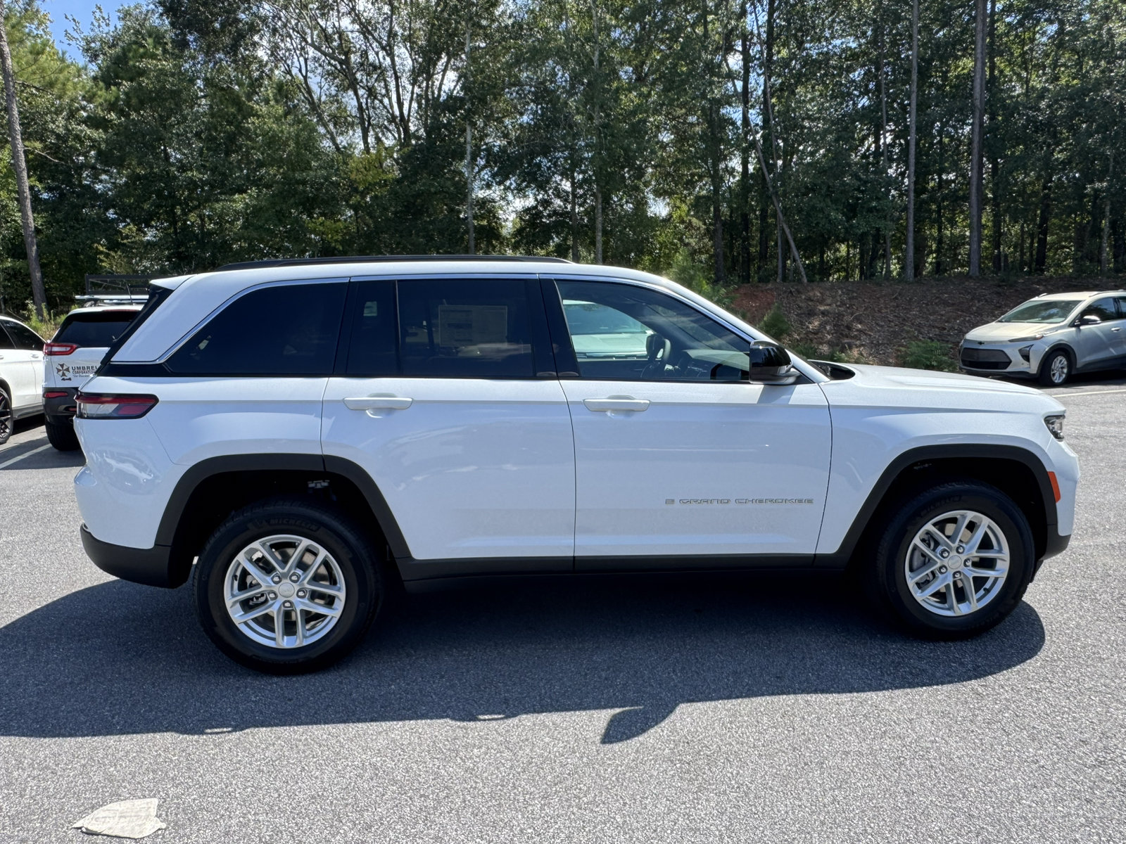 New 2026 Jeep Grand Cherokee Laredo RWD image 4