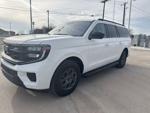 Used 2025 Ford Expedition Max Active image 7