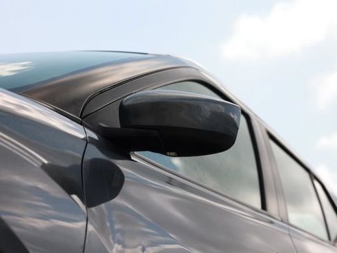 Used 2021 Nissan Kicks SV FWD image 39