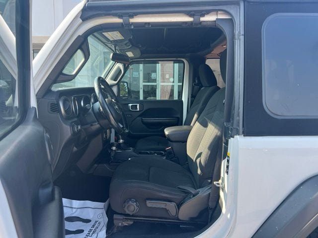 Certified 2020 Jeep Wrangler Sport AWD/4WD image 8