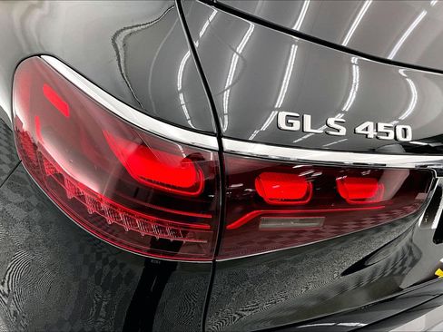 Used 2026 Mercedes-Benz GLS 450 4MATIC image 27