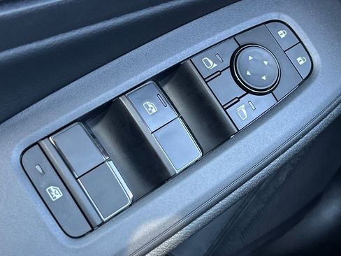 New 2026 Nissan Sentra SV w/ Floor Mat Package FWD image 18