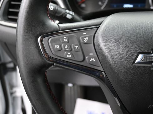 Used 2024 Chevrolet Equinox RS FWD image 12
