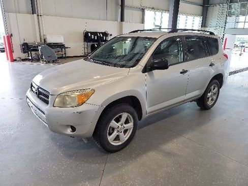 Used 2008 Toyota RAV4 4WD image 3