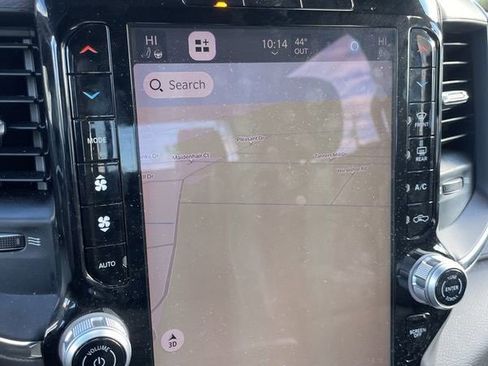 Used 2025 RAM 1500 Laramie image 25