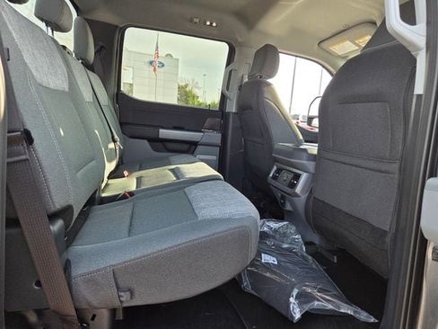 New 2026 Ford F250 XLT w/ XLT Premium Package AWD/4WD image 13