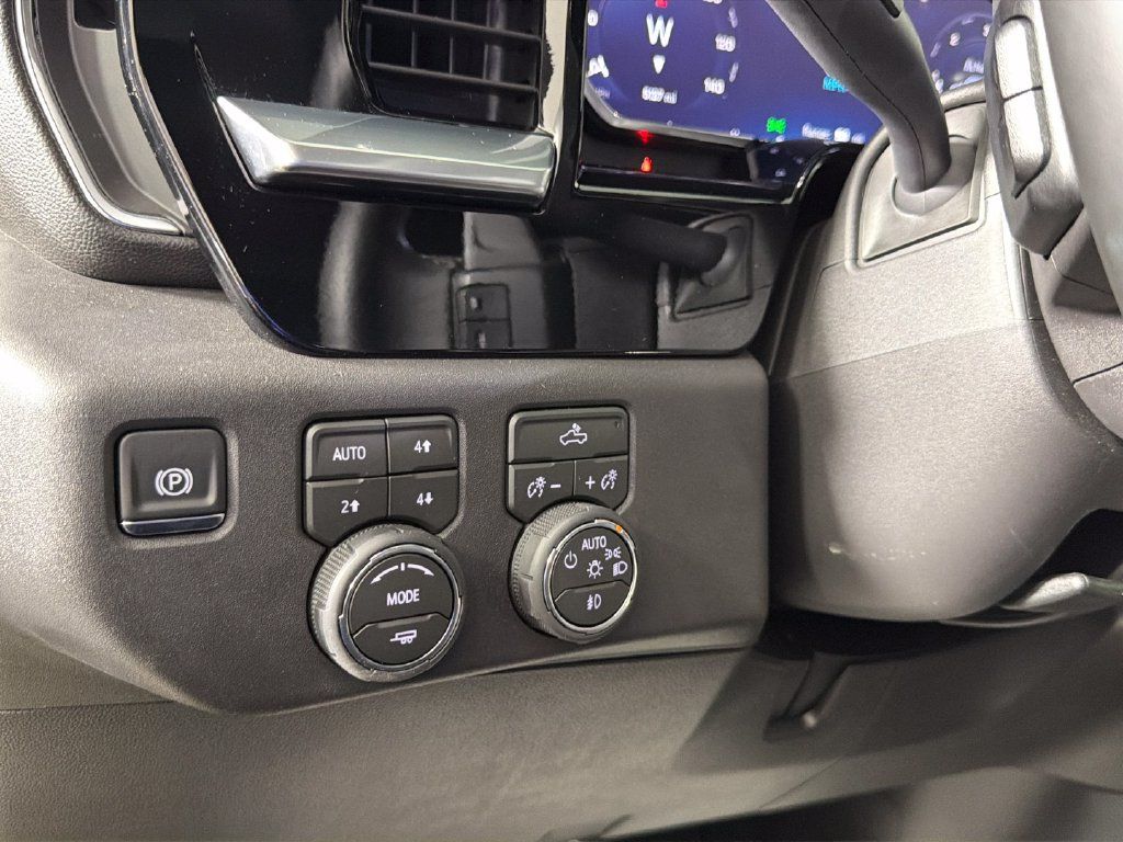Certified 2026 Chevrolet Silverado 1500 RST w/ Convenience Package II AWD/4WD image 19
