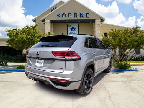 Used 2023 Volkswagen Atlas Cross Sport SEL AWD/4WD image 5