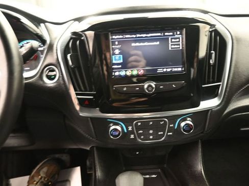 Used 2023 Chevrolet Traverse LT w/ Midnight/Sport Edition image 10
