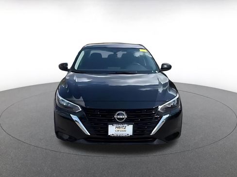 Used 2025 Nissan Sentra S image 4