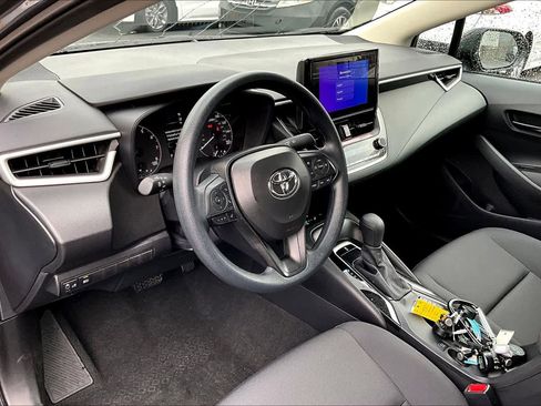 Certified 2025 Toyota Corolla LE image 15