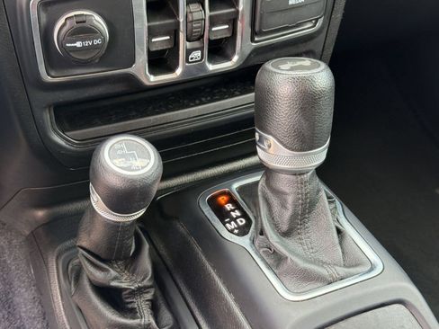 Used 2021 Jeep Wrangler Unlimited Sport AWD/4WD image 17