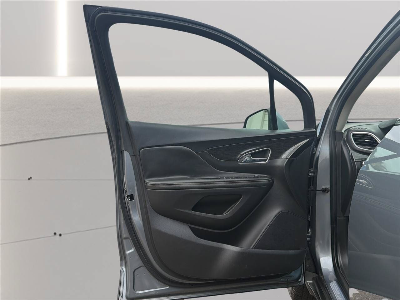 Used 2015 Buick Encore AWD image 16