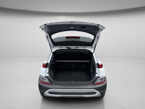 Used 2023 Hyundai Kona SEL AWD/4WD image 8