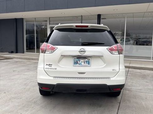 Used 2016 Nissan Rogue SL image 5