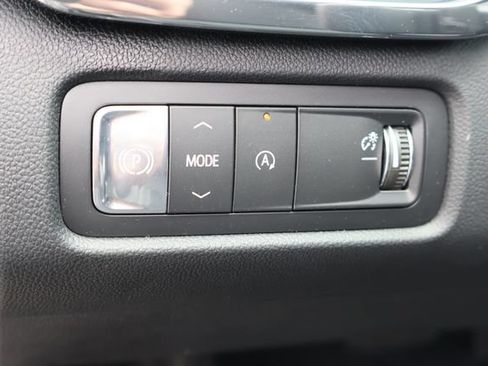 New 2026 GMC Acadia Denali w/ Super Cruise Package FWD image 23