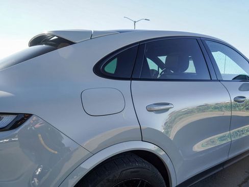 Used 2024 Porsche Cayenne S image 92