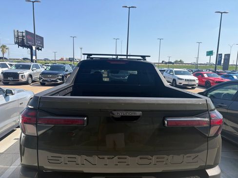 Certified 2025 Hyundai Santa Cruz SEL FWD image 5