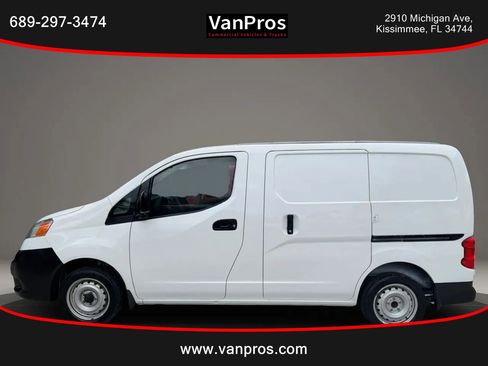Used 2018 Nissan NV200 S FWD image 2