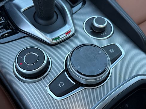 Used 2024 Alfa Romeo Giulia Ti image 26