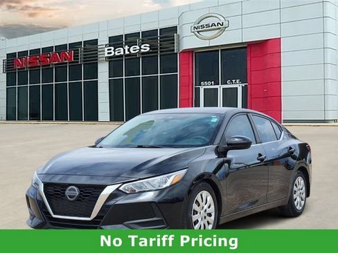 Used 2020 Nissan Sentra S FWD image 2