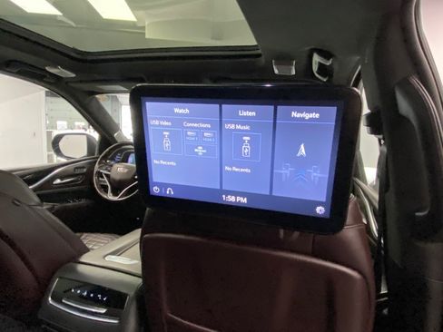 Used 2021 Cadillac Escalade ESV Sport Platinum w/ LPO, ONYX Package image 38