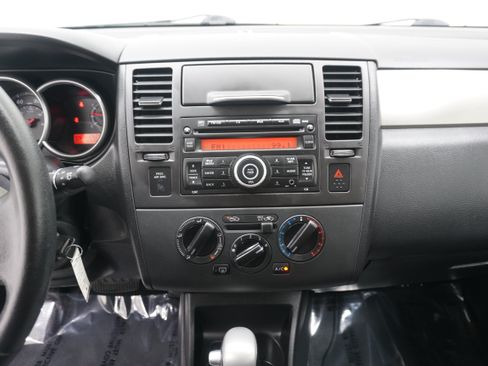 Used 2012 Nissan Versa 1.8 S w/ Special Edition Pkg FWD image 17