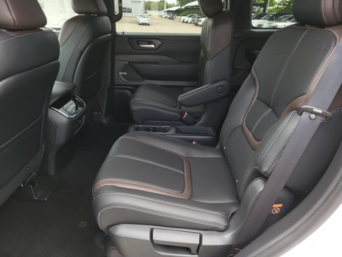 New 2026 Nissan Armada SL w/ Captain's Chari Seat Package RWD image 15