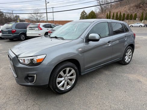 Used 2015 Mitsubishi Outlander Sport ES image 1