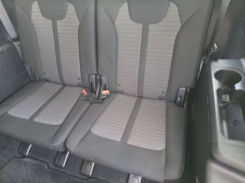 Used 2022 Kia Sorento LX FWD image 24