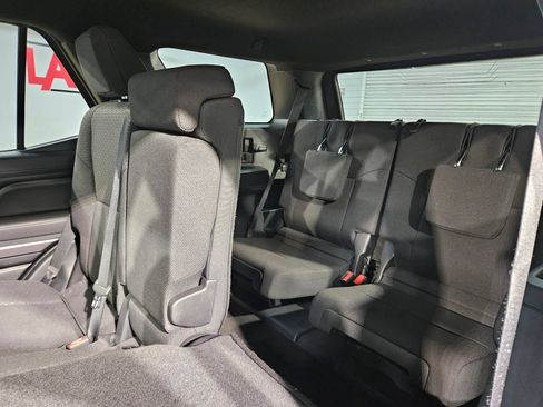 Used 2025 Toyota 4Runner SR5 AWD/4WD image 37